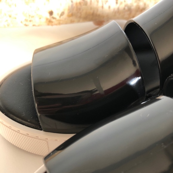 NWOB Melissa Soho PVC Platform Sandals, Black, 6 - Picture 6 of 8